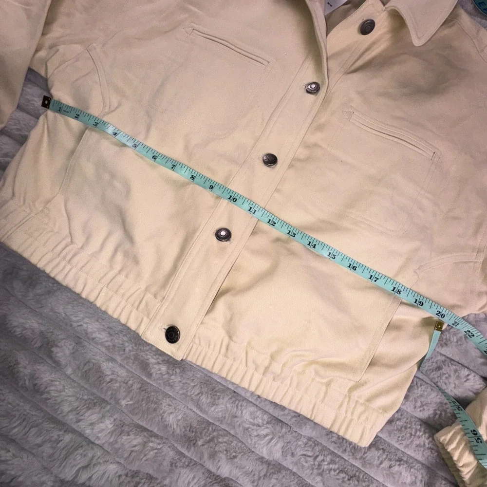 Ariat Robyn Jacket Women's Small Beige Boxy Fit Oversized Western Barn Style - Picture 5 of 11